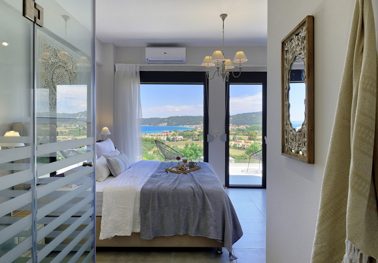 PREMIUM 3 ½ BEDROOM VILLA– MASTER SUITE