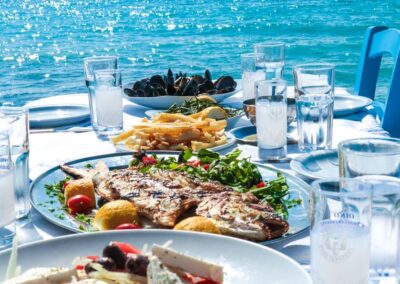 Greek-food-&-ouzo-by-the-beach